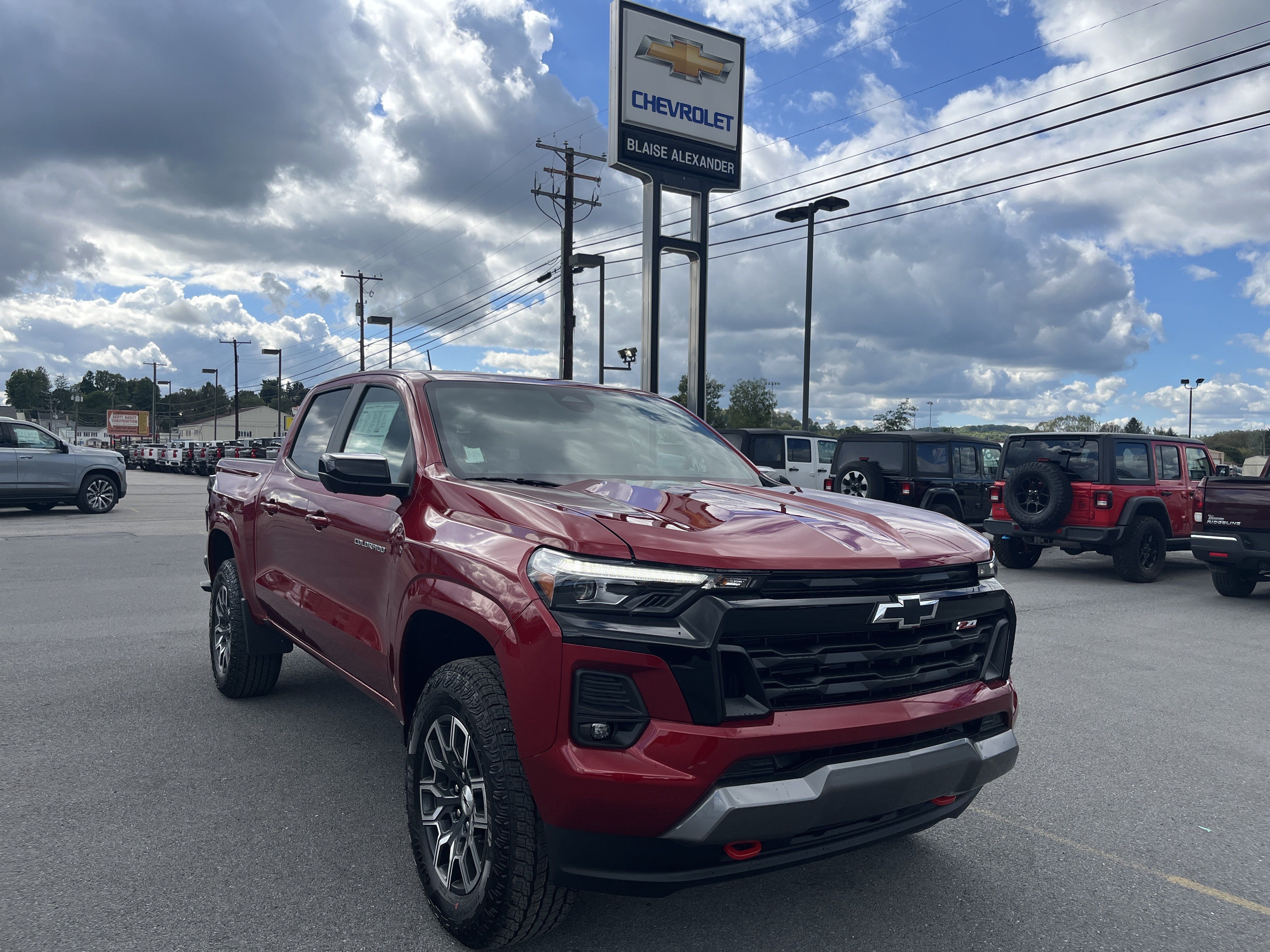 New 2026 Chevrolet Colorado Z71 w/ Technology Package AWD/4WD image 1