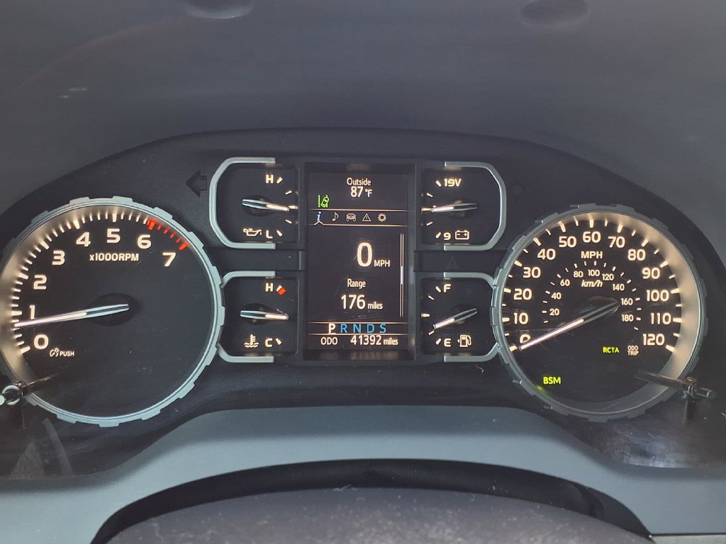 Used 2020 Toyota Tundra SR5 w/ SR5 Convenience Package RWD image 30