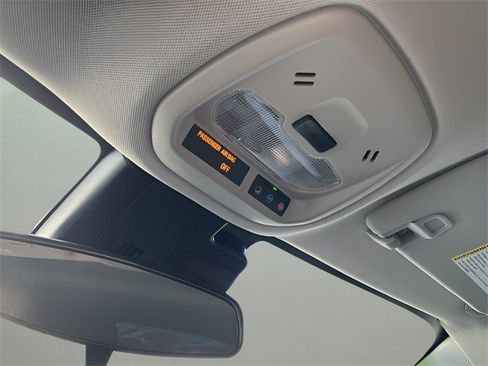 Certified 2025 Chevrolet Trax LT w/ LT Convenience Package image 22