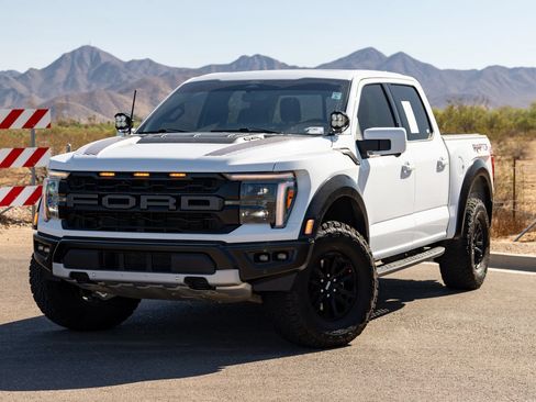 Used 2024 Ford F150 Raptor AWD/4WD image 5