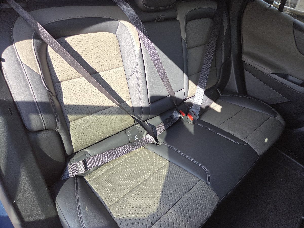 New 2027 Chevrolet Equinox LT w/ Convenience Package II FWD image 26