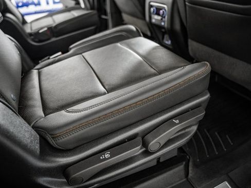 Used 2022 Chevrolet Tahoe High Country image 27