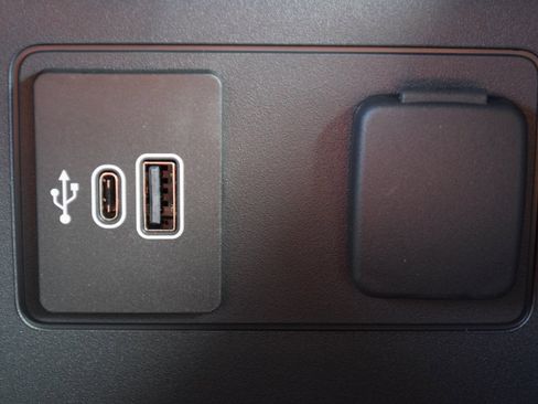 New 2026 Ford Explorer ST-Line w/ ST-Line Street Pack image 16