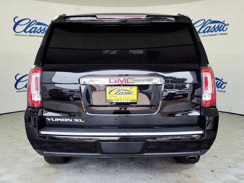 Used 2020 GMC Yukon XL Denali w/ Denali Ultimate Package RWD image 4