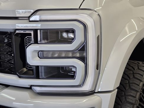 Used 2026 Ford F450 Platinum w/ Platinum Plus Package AWD/4WD image 8