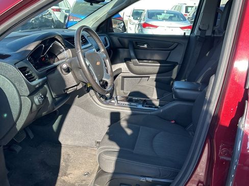 Used 2016 Chevrolet Traverse LT w/ Style and Technology Package image 14
