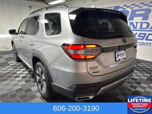 New 2026 Honda Pilot Elite image 2