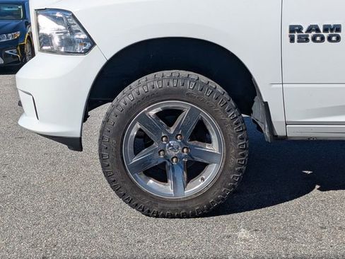 Used 2018 RAM 1500 Express w/ Express Value Package image 11