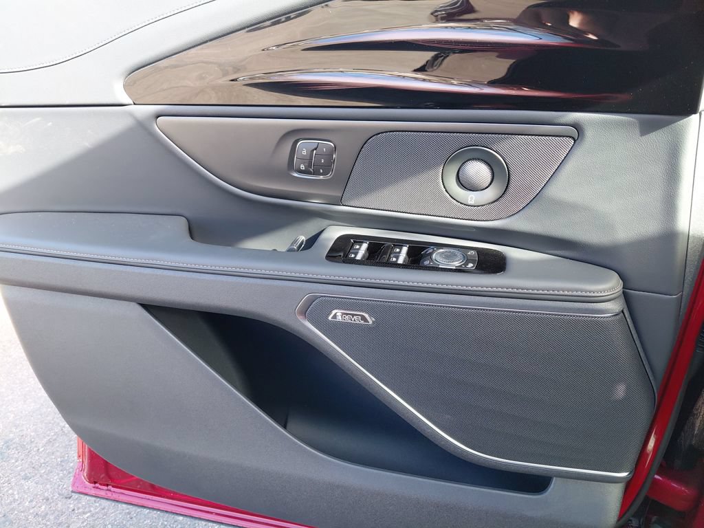 New 2026 Lincoln Nautilus Premier w/ Equipment Group 102A AWD/4WD image 11