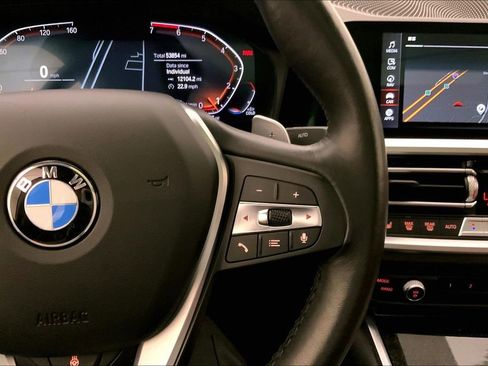 Used 2022 BMW 330i xDrive Sedan w/ Premium Package image 19