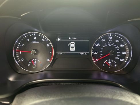 Certified 2024 Kia Forte LXS FWD image 13