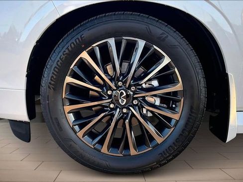 New 2026 INFINITI QX80 Autograph image 9