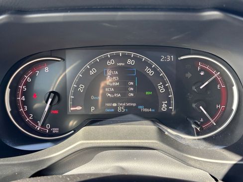 Used 2025 Toyota RAV4 XLE image 42