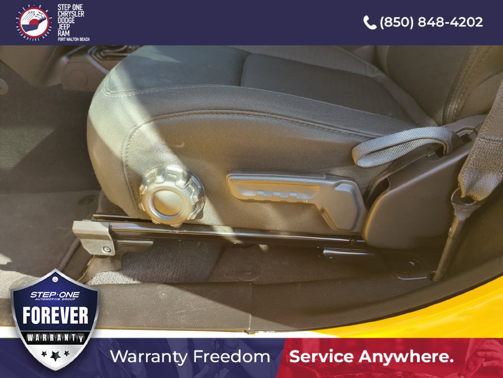 Used 2019 Jeep Wrangler Sport AWD/4WD image 11
