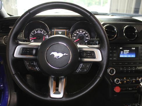 Used 2015 Ford Mustang Coupe w/ Equipment Group 051A RWD image 10