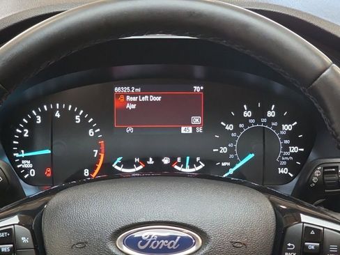 Used 2021 Ford Escape SE w/ Convenience Package image 16