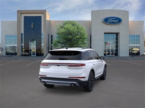 New 2026 Lincoln Corsair Reserve image 8