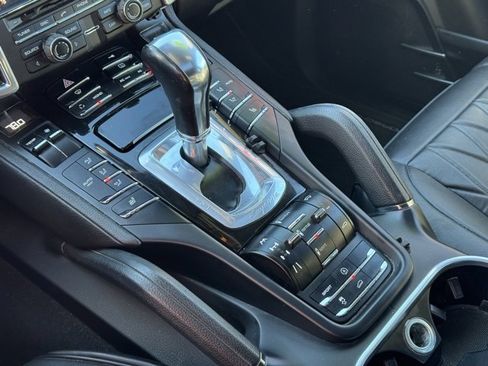 Used 2012 Porsche Cayenne image 30