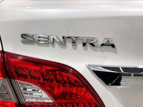 Used 2014 Nissan Sentra S image 25