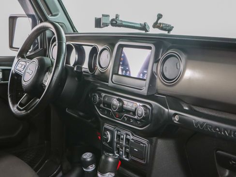 Used 2018 Jeep Wrangler Unlimited Sport S AWD/4WD image 26