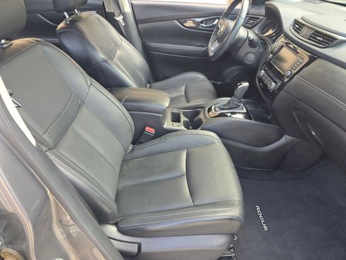 Used 2018 Nissan Rogue SL w/ Premium Package image 31