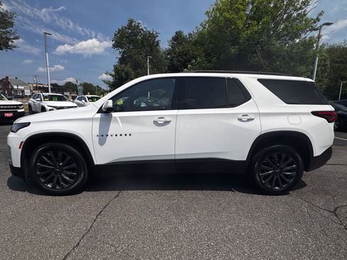 Certified 2023 Chevrolet Traverse RS w/ LPO, Floor Liner Package AWD/4WD image 4
