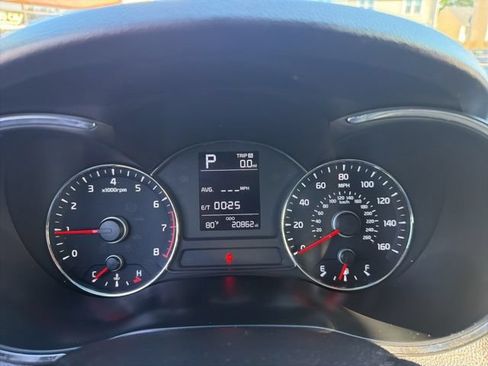 Used 2018 Kia Forte LX FWD image 24