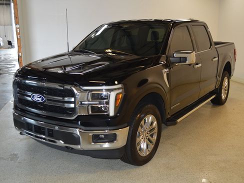 Used 2025 Ford F150 Lariat w/ Equipment Group 501A Mid AWD/4WD image 7