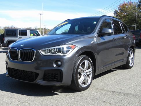 Used 2018 BMW X1 xDrive28i image 1