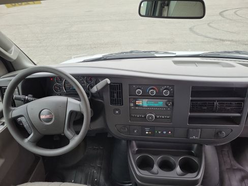 New 2025 GMC Savana 4500 w/ Power Convenience Package RWD image 3