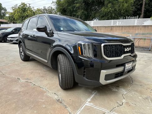 Certified 2023 Kia Telluride LX FWD image 7