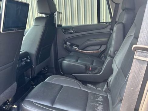 Used 2019 Chevrolet Tahoe Premier RWD image 12