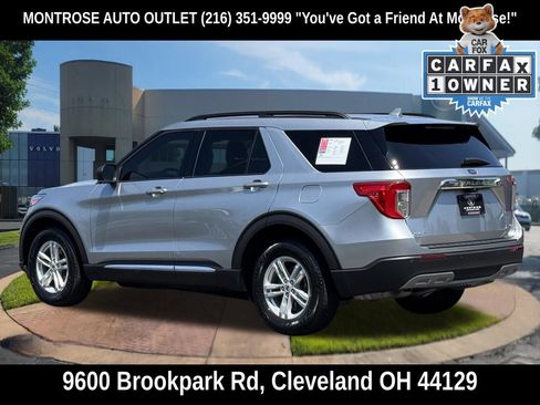 Used 2020 Ford Explorer XLT w/ Equipment Group 202A AWD/4WD image 7
