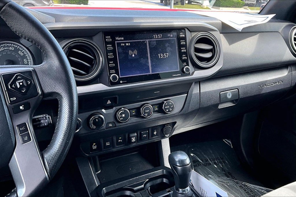 Used 2020 Toyota Tacoma TRD Off-Road w/ Technology Package AWD/4WD image 8