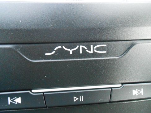 Used 2019 Ford Fusion SE image 13