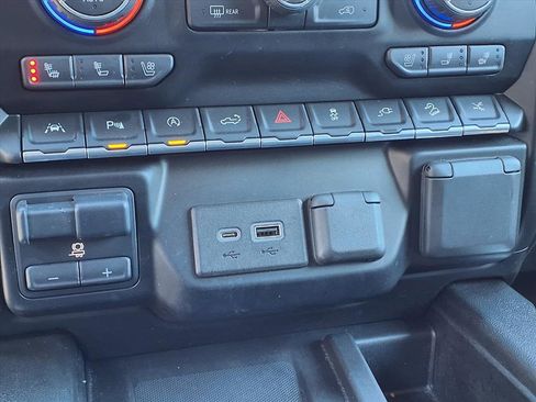 Certified 2021 Chevrolet Silverado 1500 LTZ w/ Technology Package image 21