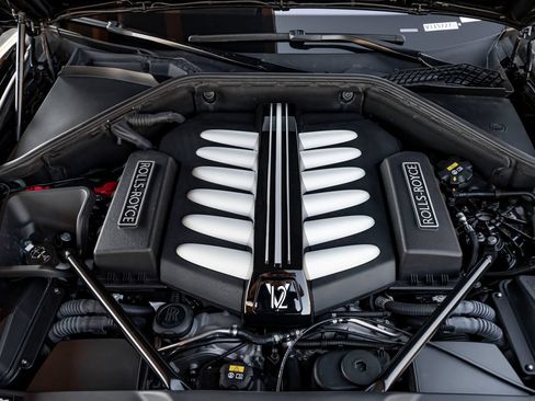 Certified 2018 Rolls-Royce Dawn RWD image 34