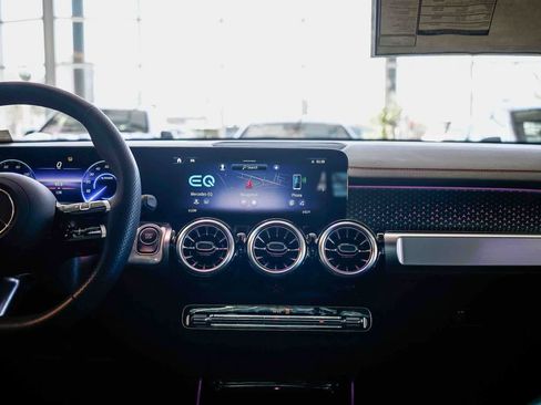 Used 2024 Mercedes-Benz EQB 350 4MATIC SUV image 13