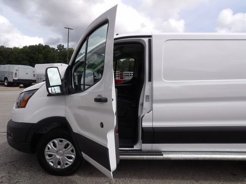 Used 2025 Ford Transit 250 Low Roof w/ Exterior Upgrade Package RWD image 13