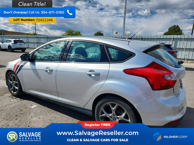 Used 2014 Ford Focus SE w/ Equipment Group 201A FWD image 3