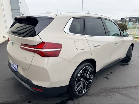 New 2026 BMW X3 xDrive30 w/ Premium Package image 6