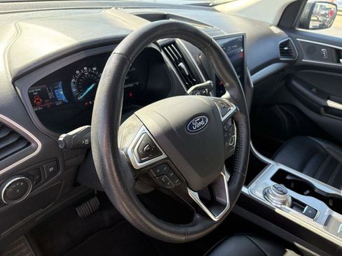 Used 2024 Ford Edge SEL image 7