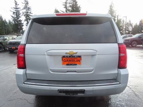 Used 2015 Chevrolet Suburban LTZ image 6