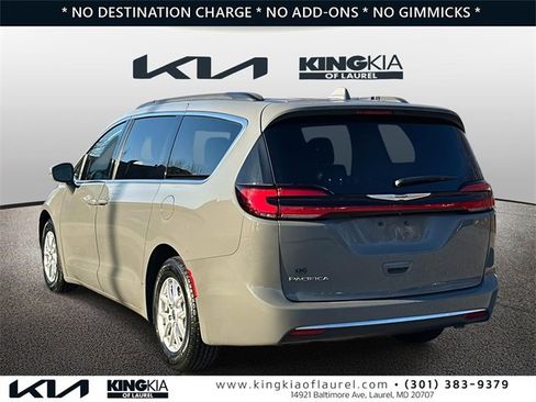 Used 2022 Chrysler Pacifica Touring-L image 25