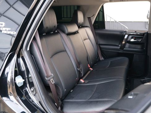 Used 2020 Toyota 4Runner TRD Off-Road Premium w/ Moonroof Package image 28