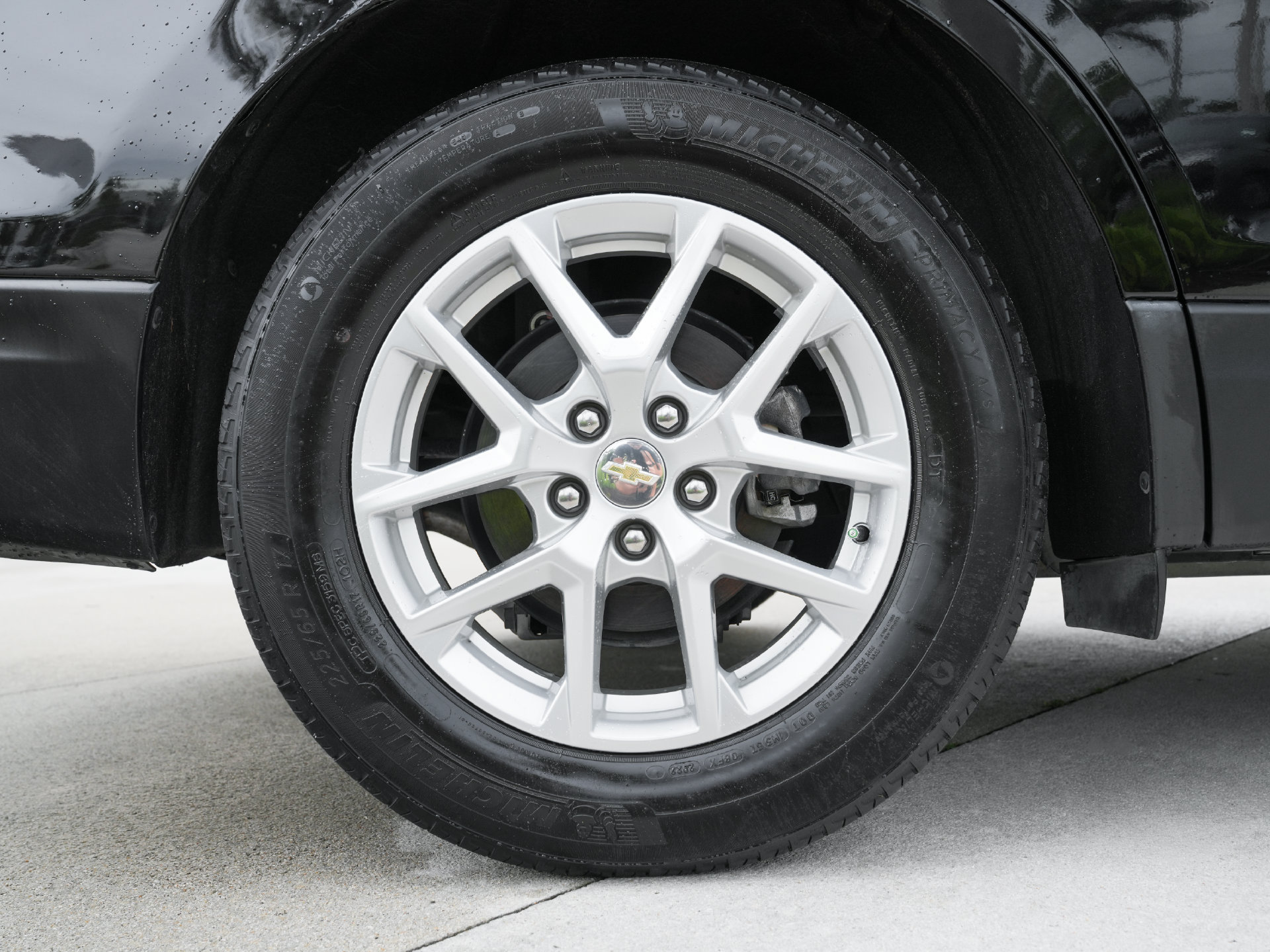 Used 2023 Chevrolet Equinox LS FWD image 29