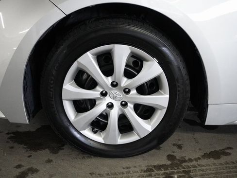 Certified 2025 Toyota Corolla LE image 17