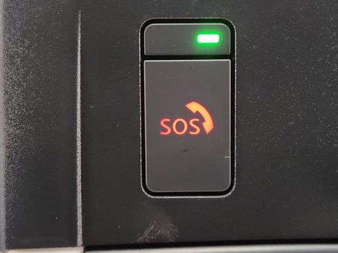 Certified 2023 Nissan Rogue SV image 33