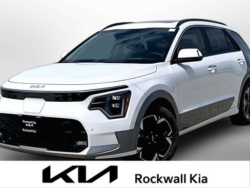 Certified 2024 Kia Niro Wave w/ Wave Preserve Package FWD image 1