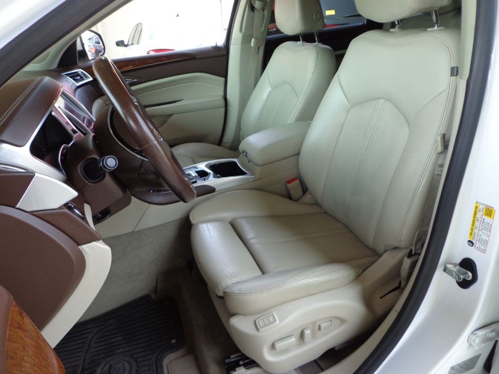 Used 2016 Cadillac SRX Performance w/ Driver Awareness Package AWD/4WD image 10